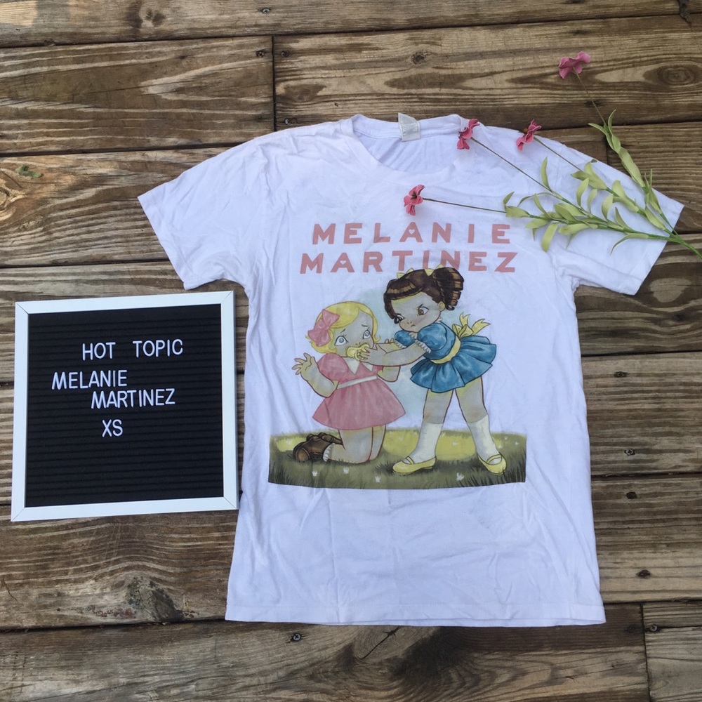 MELANIE MARTINEZ TEE SHIRT